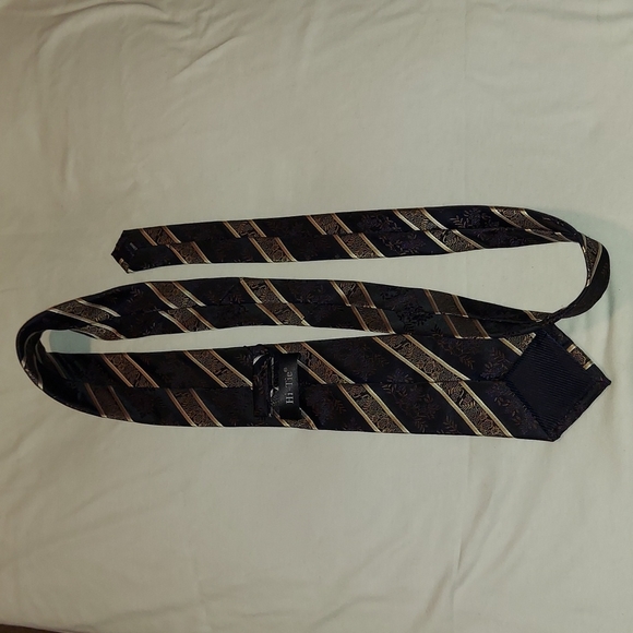 100% Silk Neck Tie  New With Tags - Picture 4 of 7